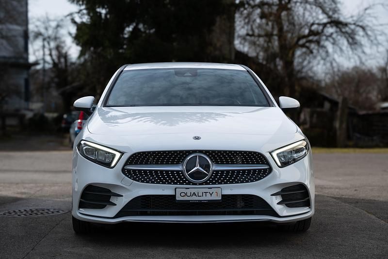 Gebraucht Mercedes A250 AMG line 224 PS (164 kW) 2019