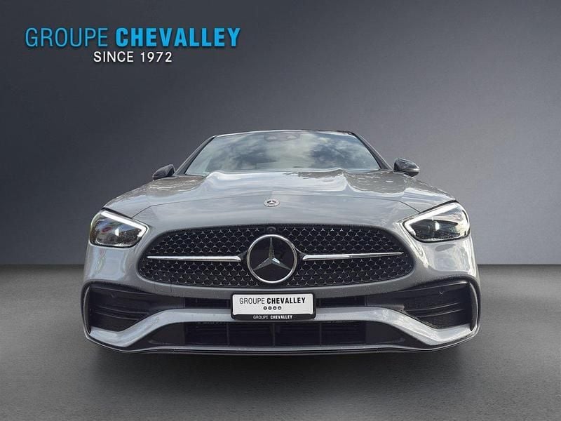 Neu Mercedes C300e 258 PS (189 kW) 2025 Grau Limousine