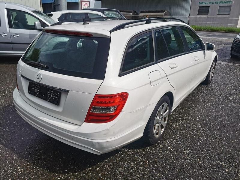 Gebraucht Mercedes C200 Elegance 136 PS (100 kW) 2013 Kombi