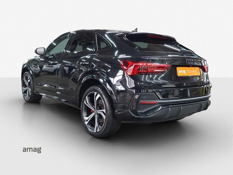 Gebraucht Audi Q3 Sportback Attraction 245 PS (180 kW) 2021 Mythosschwarz metallic SUV