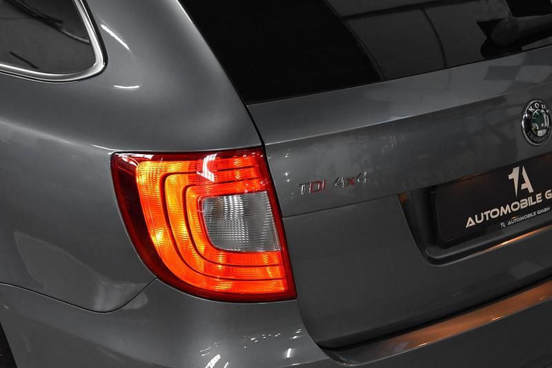 Gebraucht Skoda Superb Ambition 170 PS (125 kW) 2010 Kombi