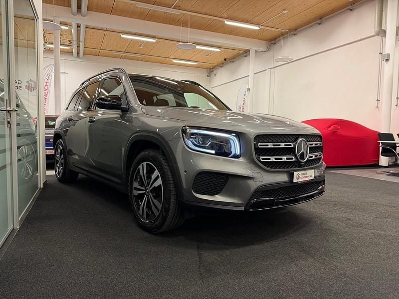Gebraucht Mercedes GLB220 Progressive 190 PS (139 kW) 2023 Grau SUV