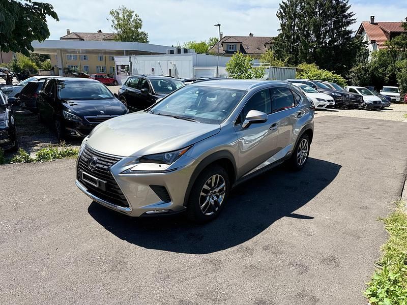 Gebraucht Lexus NX300h E-FOUR 197 PS (144 kW) 2019 SUV
