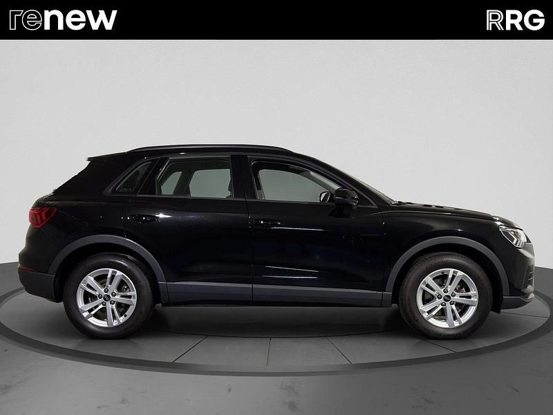 Gebraucht Audi Q3 Attraction 150 PS (110 kW) 2022 Schwarz SUV