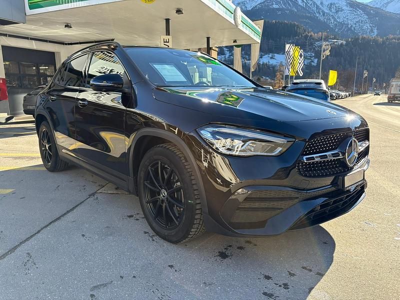 Gebraucht Mercedes GLA250 AMG line 224 PS (164 kW) 2022 Schwarz SUV