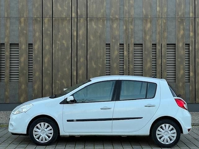 Gebraucht Renault Clio II Expression 75 PS (55 kW) 2010