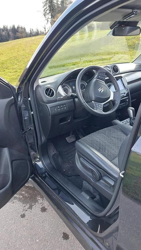 Gebraucht Suzuki Vitara 140 PS (102 kW) 2019 SUV