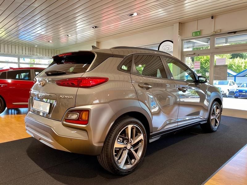 Gebraucht Hyundai Kona 120 PS (88 kW) 2021 Grau SUV