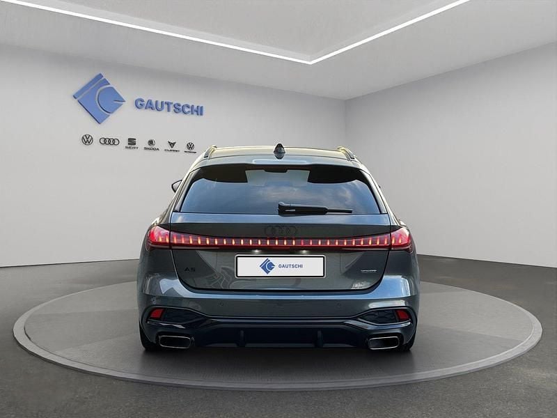 Gebraucht Audi A5 Ambiente 204 PS (150 kW) 2025 Grau Kombi