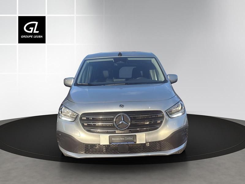 Gebraucht Mercedes 180 116 PS (85 kW) 2024 Grau Limousine