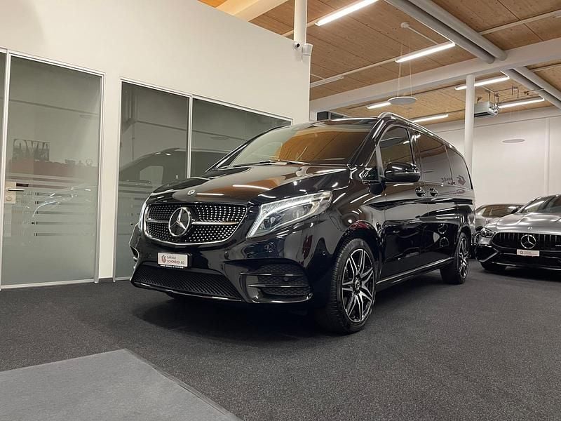 Schwarz Gebraucht 2023 Mercedes V300 Avantgarde Van / Kleinbus | CHF 69’999 (Etwas zu teuer) - Bild 1/4