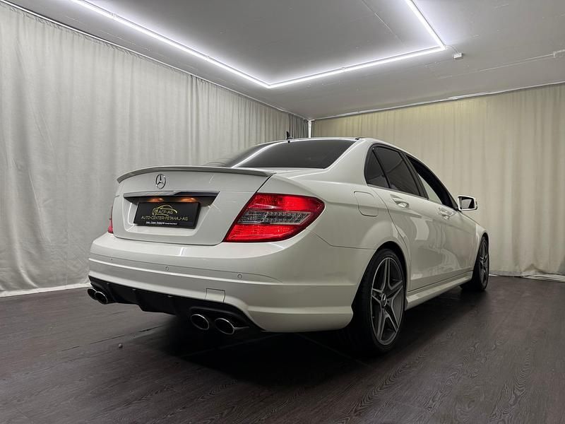 Gebraucht Mercedes C63 AMG Avantgarde 457 PS (336 kW) 2010 Weiss Limousine