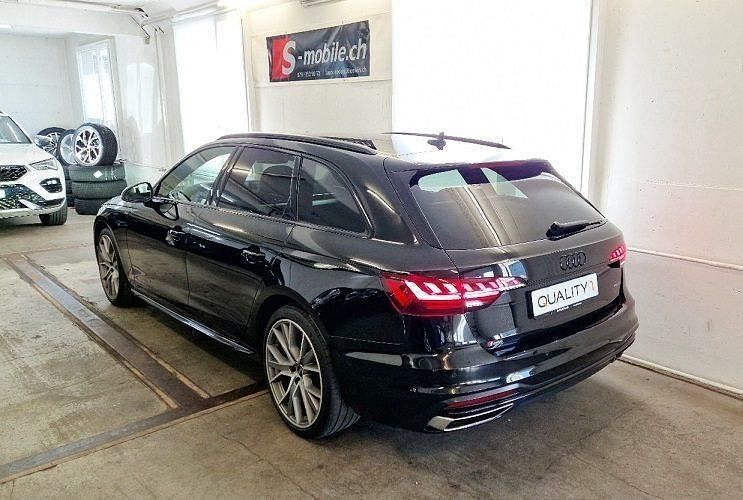 Gebraucht Audi A4 Attraction 204 PS (150 kW) 2022 Kombi