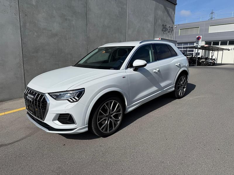 Gebraucht 2021 Audi Q3 S-Line SUV | CHF 23’499 (Superpreis) - Bild 1/4
