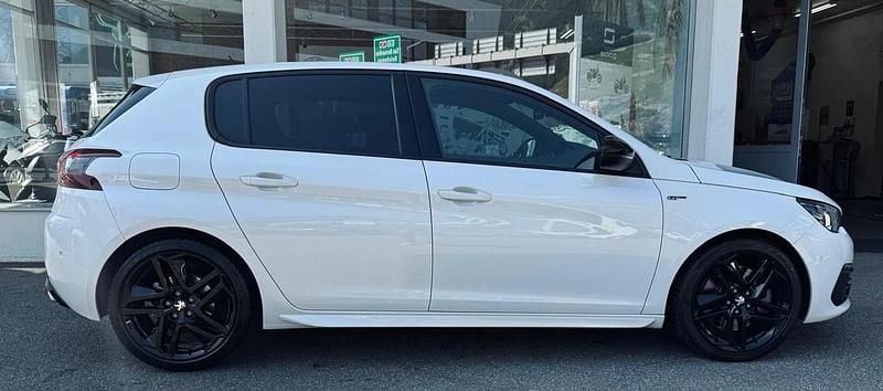 Gebraucht Peugeot 308 GT 180 PS (132 kW) 2020