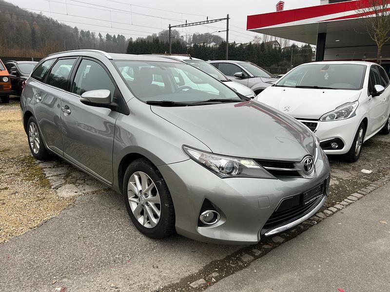 Gebraucht Toyota Auris Touring Sports Luna 132 PS (97 kW) 2013 Kombi