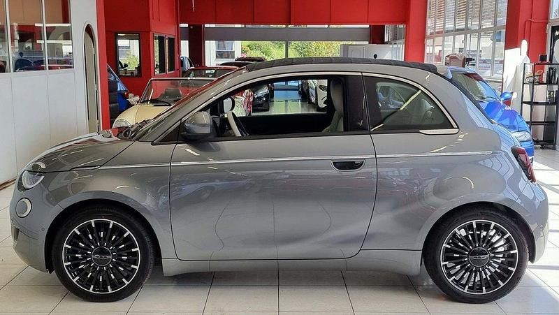 Neu Fiat 500e La Prima 86 kW (118 PS) 2025 Cabrio