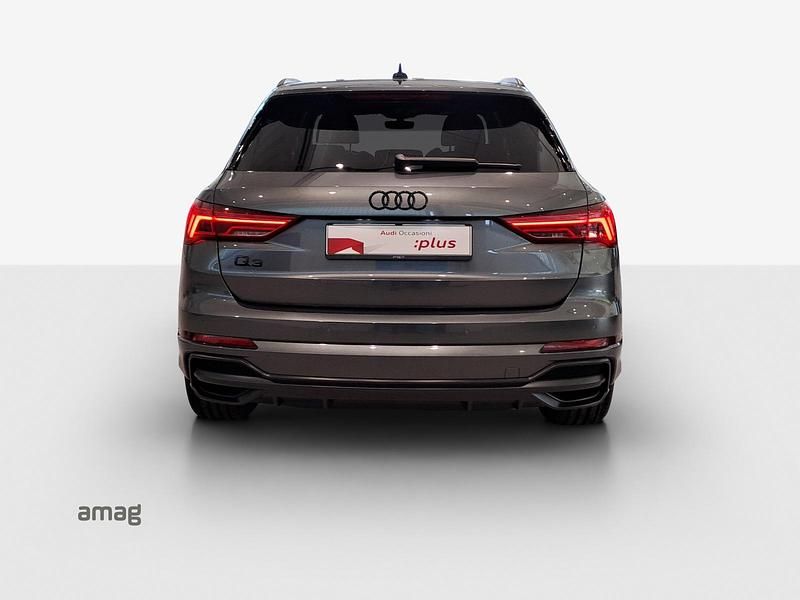 Gebraucht Audi Q3 Attraction 150 PS (110 kW) 2022 Daytonagrau perleffekt SUV