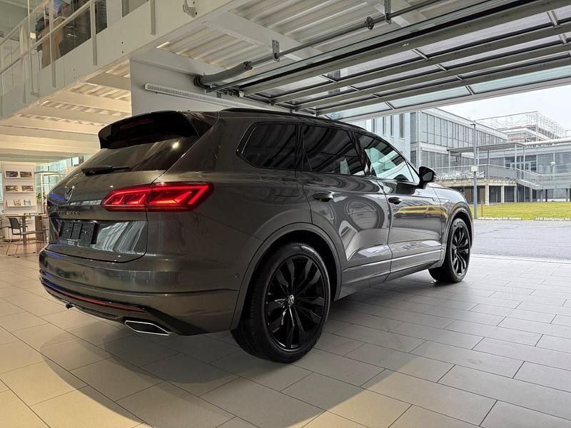 Gebraucht VW Touareg R-line 286 PS (210 kW) 2022 SUV