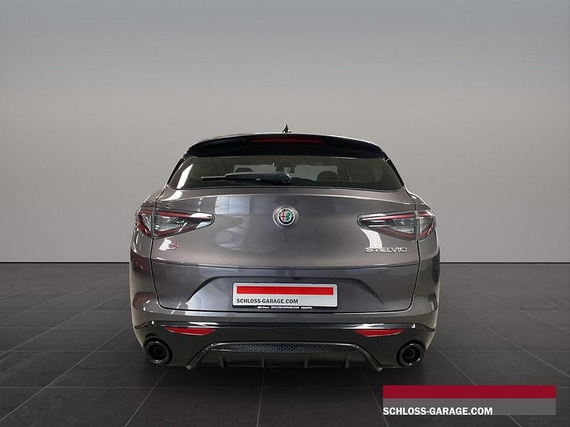 Neu Alfa Romeo Stelvio Sprint 280 PS (205 kW) 2025 SUV