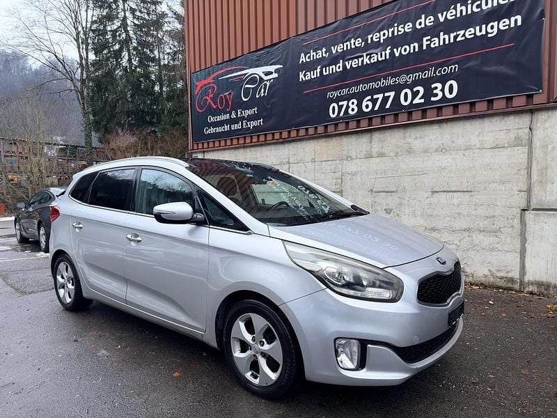 Gebraucht Kia Carens 141 PS (103 kW) 2015 Van / Kleinbus