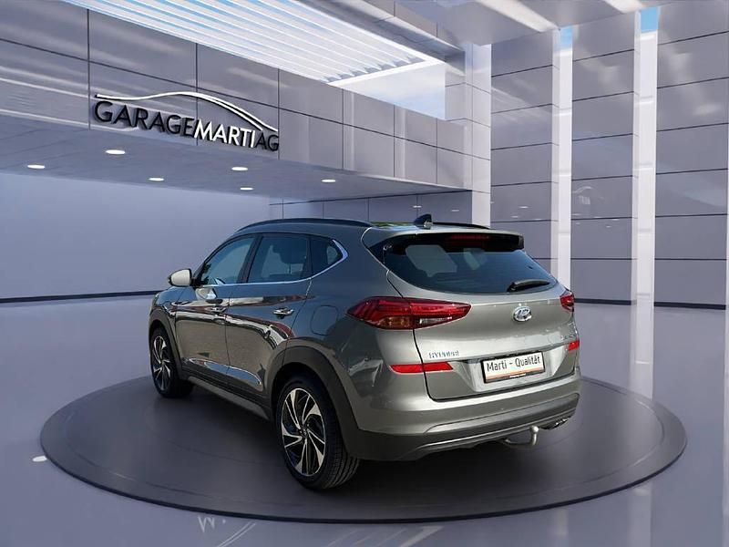 Gebraucht Hyundai Tucson 136 PS (100 kW) 2019 Grau SUV