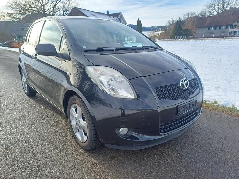Gebraucht Toyota Yaris Terra 90 PS (66 kW) 2007 Kleinwagen