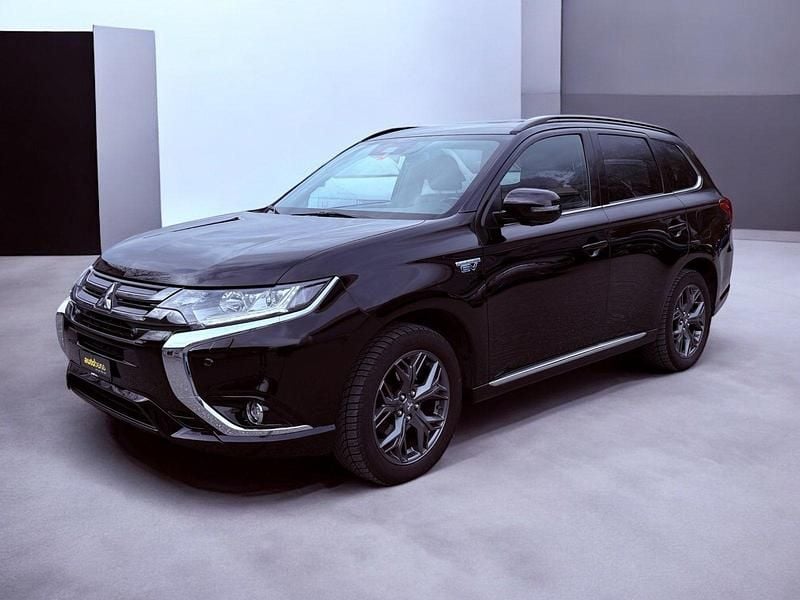 Gebraucht Mitsubishi Outlander P-HEV 121 PS (88 kW) 2018 SUV