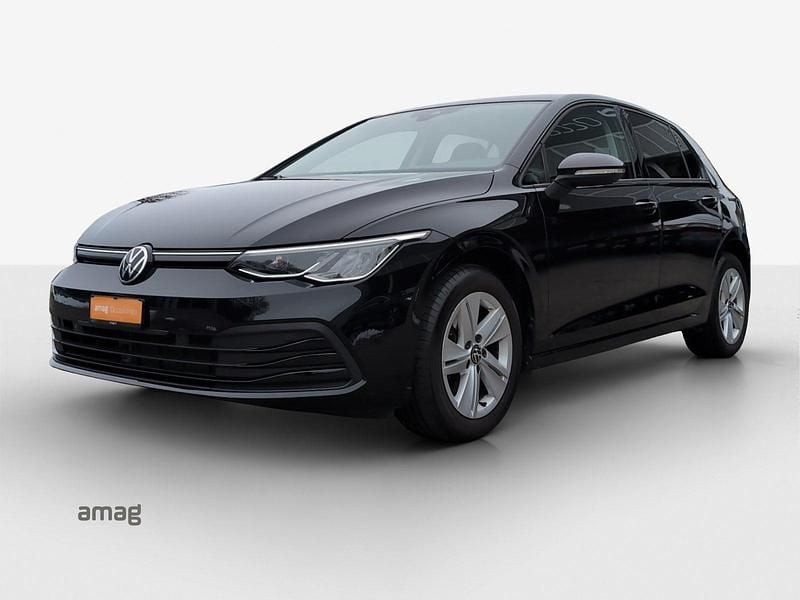 Deepblack perleffekt Gebraucht 2021 VW Golf Life Limousine | CHF 19’490 (Etwas zu teuer) - Bild 1/4