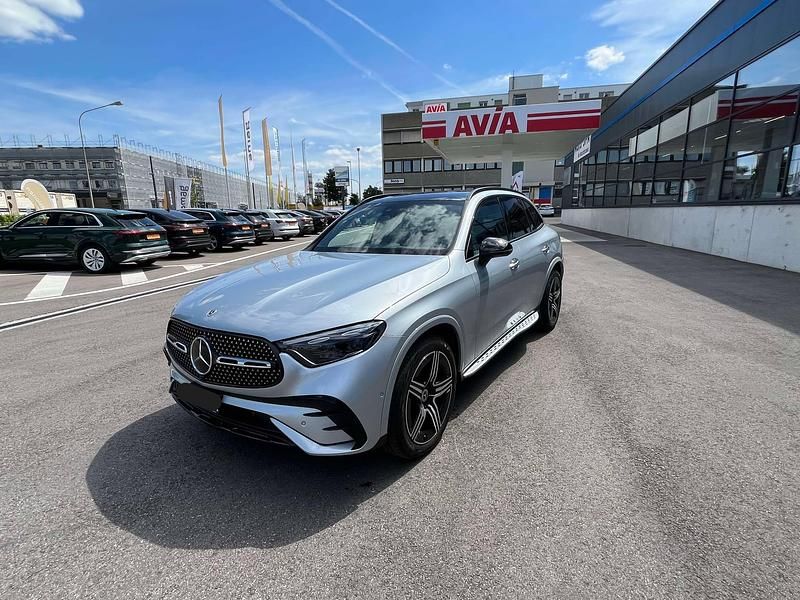 Gebraucht Mercedes GLC220 197 PS (144 kW) 2024