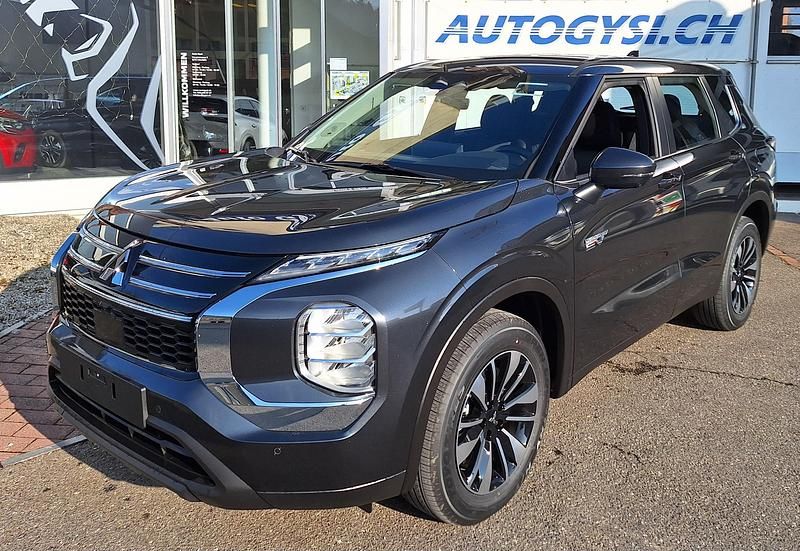Neu Mitsubishi Outlander P-HEV Inform 306 PS (225 kW) 2026 Grau Kombi