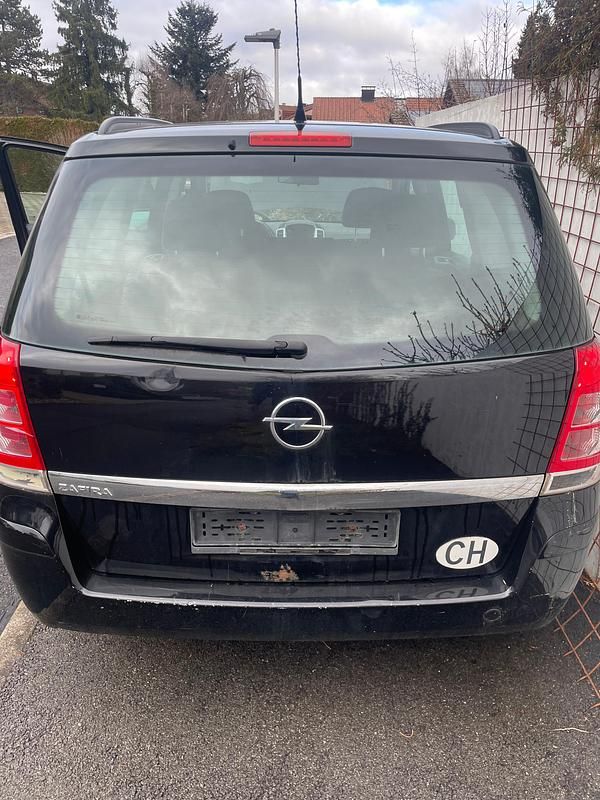 Gebraucht Opel Zafira Sport 140 PS (102 kW) 2010 Van / Kleinbus