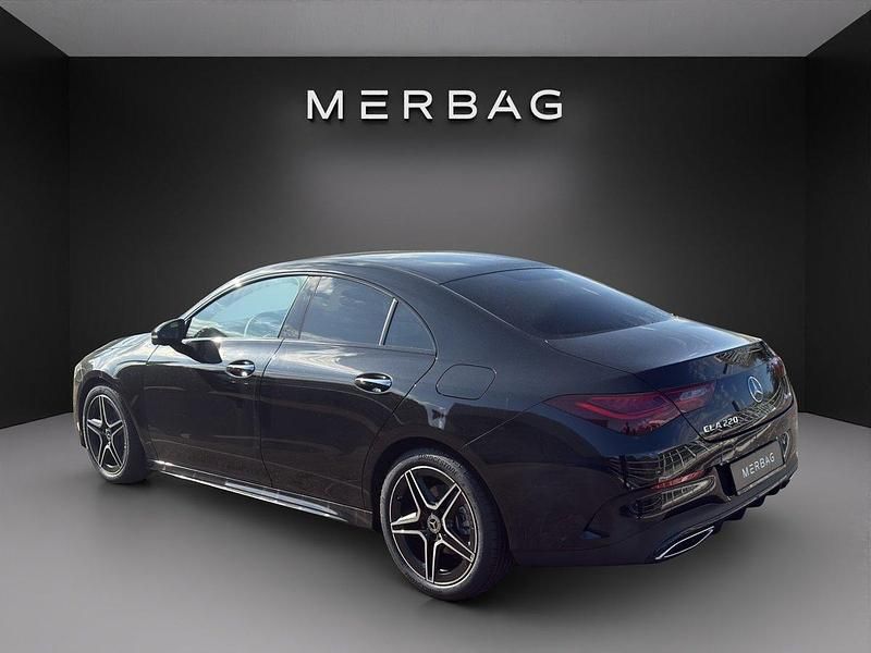 Gebraucht Mercedes CLA220 190 PS (139 kW) 2025 Schwarz Limousine
