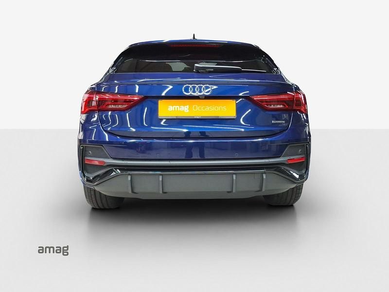 Gebraucht Audi Q3 Sportback S-Line 190 PS (139 kW) 2022 Navarrablau metallic SUV