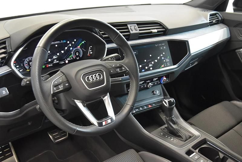 Gebraucht Audi Q3 Sportback S-Line 150 PS (110 kW) 2024 SUV