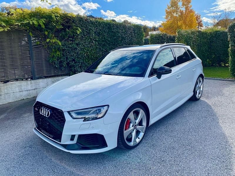 Gebraucht 2017 Audi RS3 Sportback Kleinwagen | CHF 34’790 (Fairer Preis) - Bild 1/4
