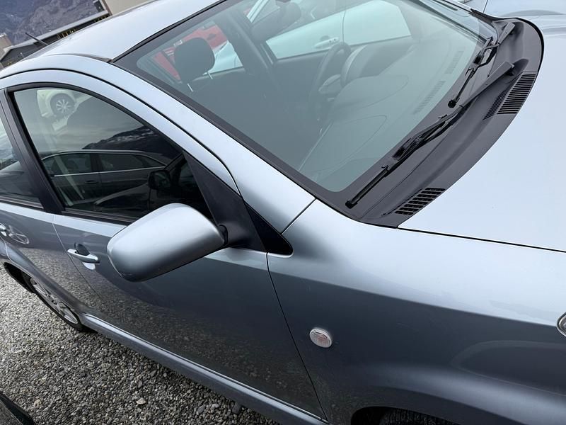 Gebraucht Daihatsu Sirion 91 PS (66 kW) 2008 Kleinwagen