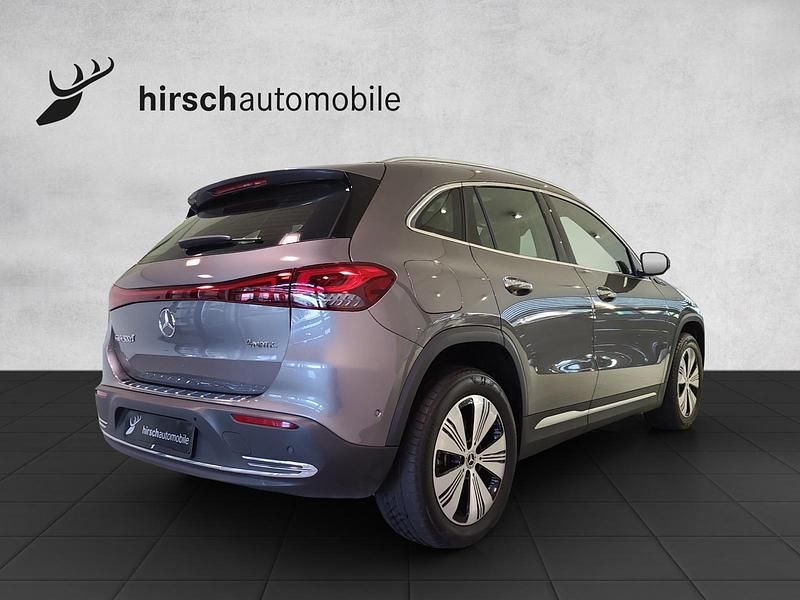 Gebraucht Mercedes EQA300 168 kW (229 PS) 2021 Grau SUV