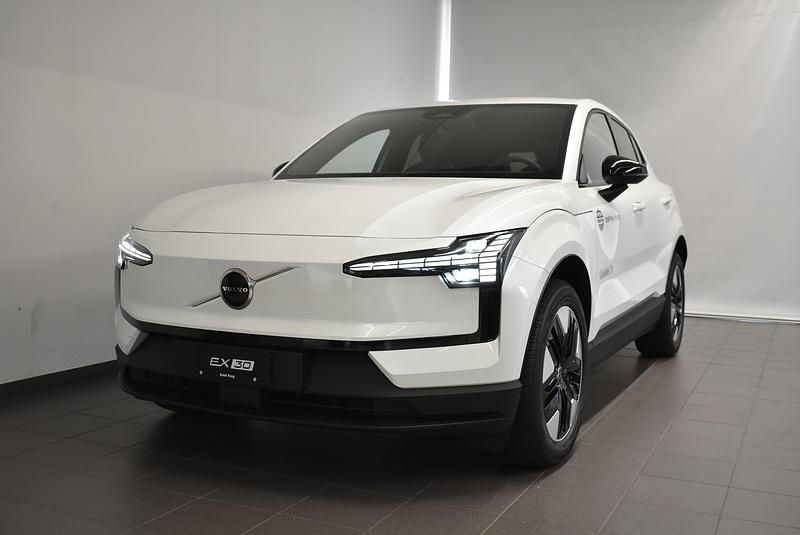 Gebraucht Volvo EX30 Core 200 kW (272 PS) 2025 Weiss SUV