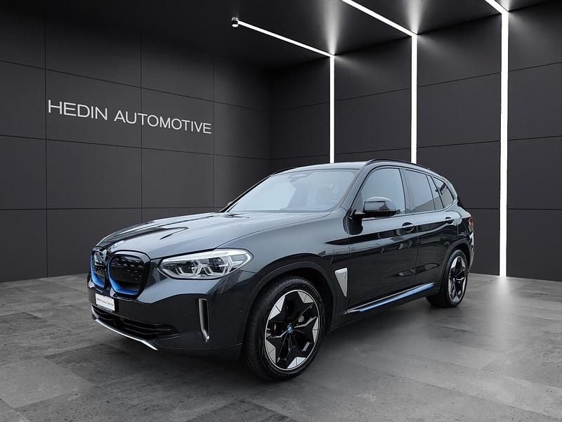 Grau Gebraucht 2021 BMW iX3 Impressive SUV | CHF 26’900 (Guter Preis) - Bild 1/4