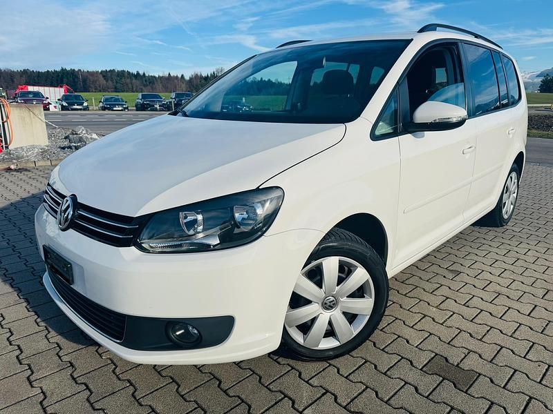 Gebraucht 2012 VW Touran Trendline Van / Kleinbus | CHF 9’900 (Etwas zu teuer) - Bild 1/4