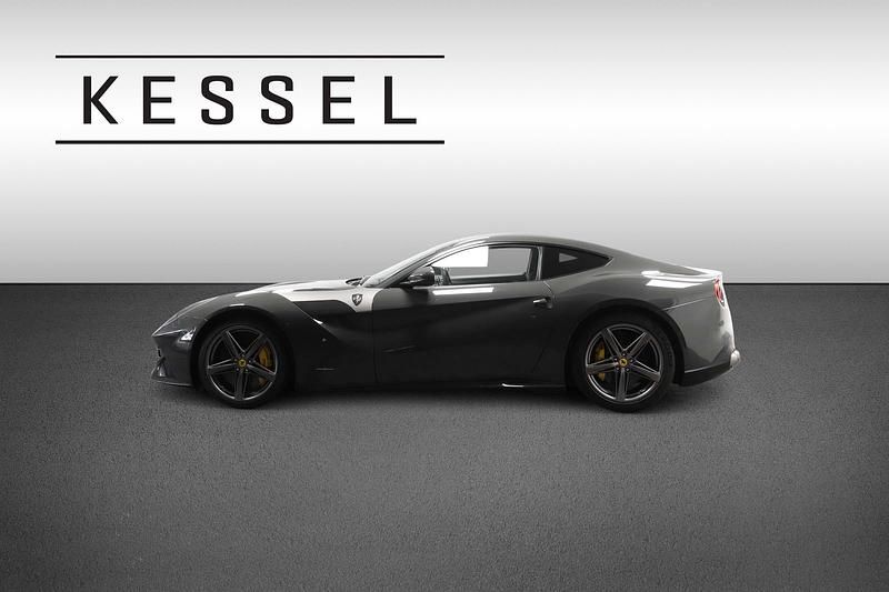 Gebraucht Ferrari F12 736 PS (541 kW) 2013 Grau Coupé