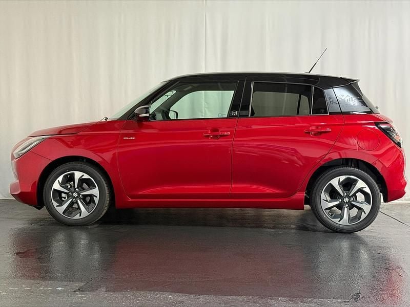 Gebraucht Suzuki Swift 82 PS (60 kW) 2025 Rot Limousine