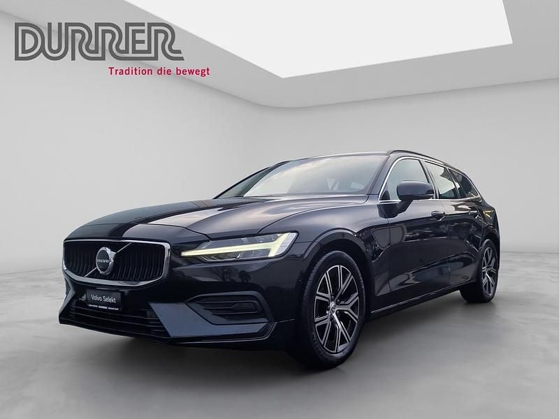 Gebraucht Volvo V60 Core 197 PS (144 kW) 2022 Kombi