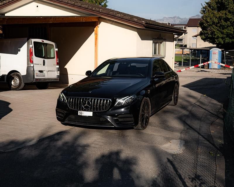 Gebraucht Mercedes E200 AMG line 184 PS (135 kW) 2018