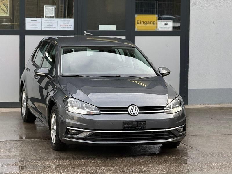 Gebraucht VW Golf Comfortline 150 PS (110 kW) 2017 Limousine
