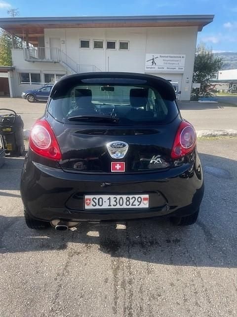 Gebraucht Ford Ka Titanium 69 PS (50 kW) 2012 Kleinwagen