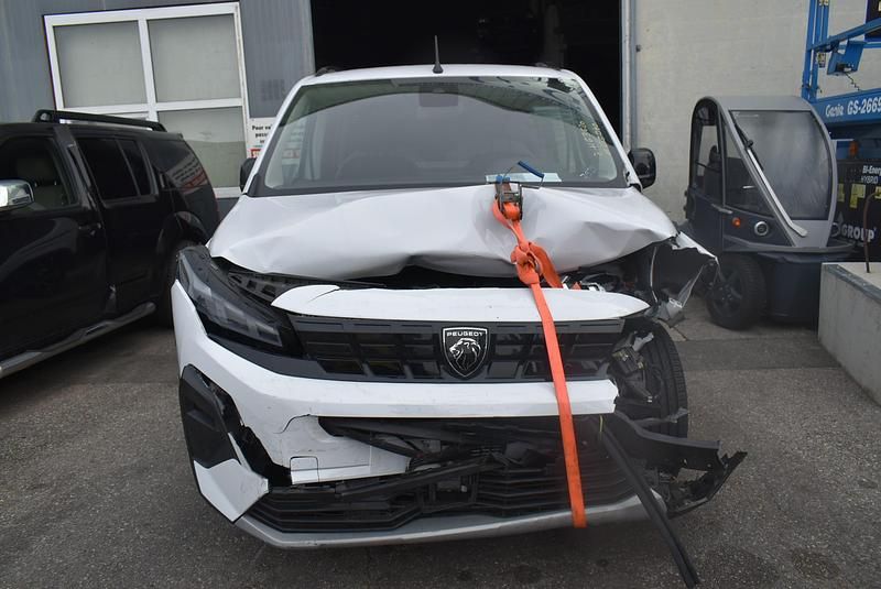 Gebraucht Peugeot Rifter GT 130 PS (95 kW) 2024 Van / Kleinbus