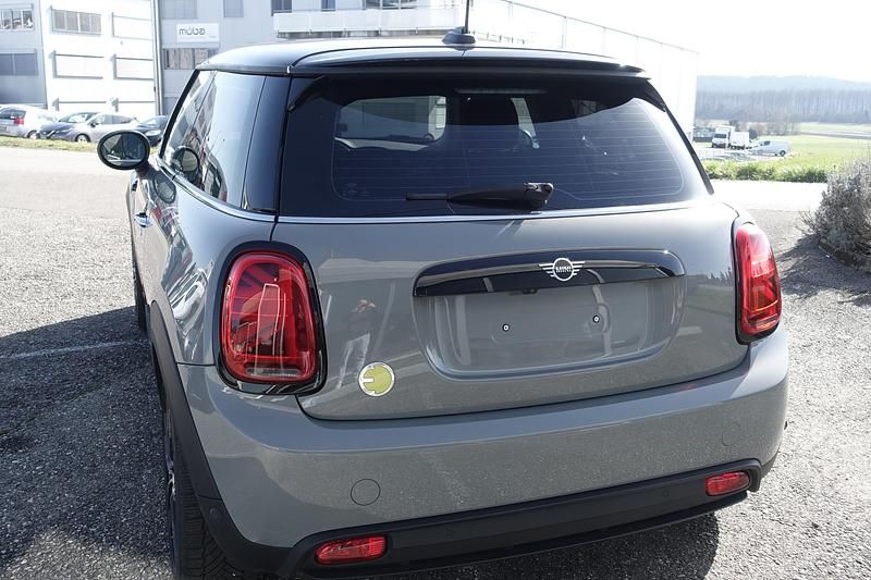 Gebraucht Mini Cooper SE 135 kW (184 PS) 2022 Kleinwagen