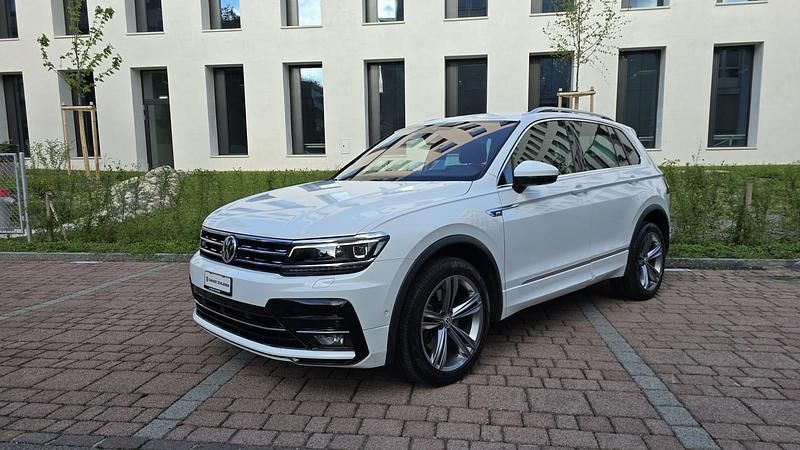 Gebraucht 2019 VW Tiguan Highline SUV | CHF 21’100 (Etwas zu teuer) - Bild 1/4
